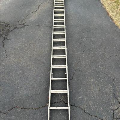 LOT 152G: Adjustable Aluminum Ladder