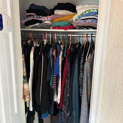 LOT 155H: Closet Clean Out! All contents Included