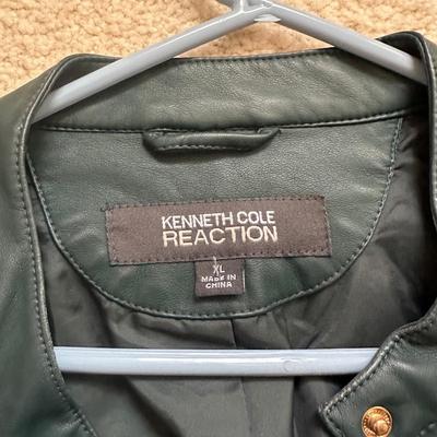 LOT 155H: Closet Clean Out! All contents Included