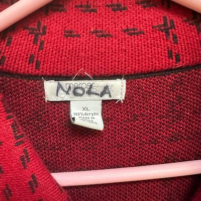 LOT 155H: Closet Clean Out! All contents Included