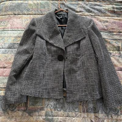 LOT 156X: Women’s Closet Clean Out All Contents Included!