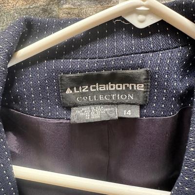 LOT 156X: Women’s Closet Clean Out All Contents Included!