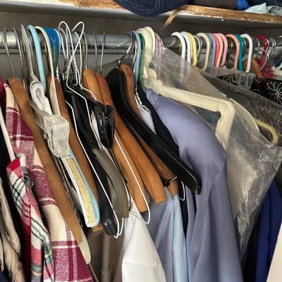 LOT 156X: Women’s Closet Clean Out All Contents Included!