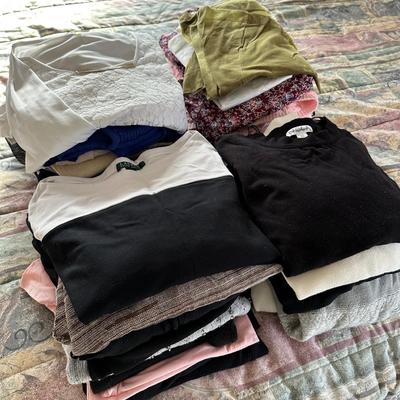 LOT 158X: Women’s Tops - Calvin Klein, Ralph Lauren & More