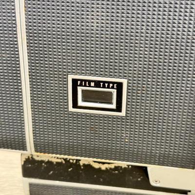 LOT 163F: Vintage Argus/Cosina Super Eight Electric Zoom Reflex Movie Camera Model 708 w/ Manual