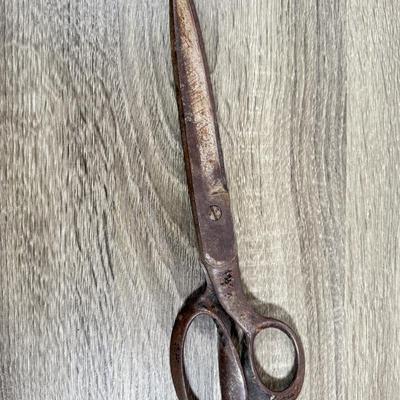 LOT 167K: Vintage Craft Scissors: Wiss & More