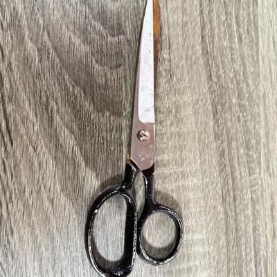 LOT 167K: Vintage Craft Scissors: Wiss & More