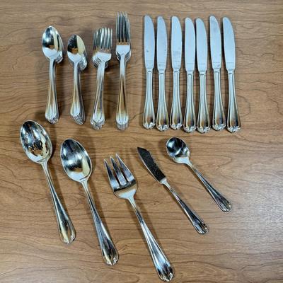LOT 168K: Gorham 18/8 Stainless Steel Flatware Set