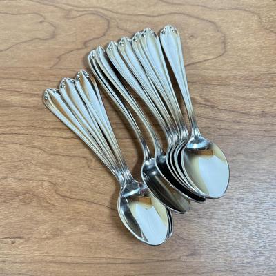 LOT 168K: Gorham 18/8 Stainless Steel Flatware Set