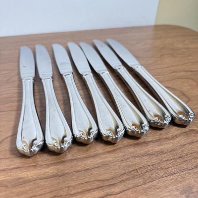 LOT 168K: Gorham 18/8 Stainless Steel Flatware Set