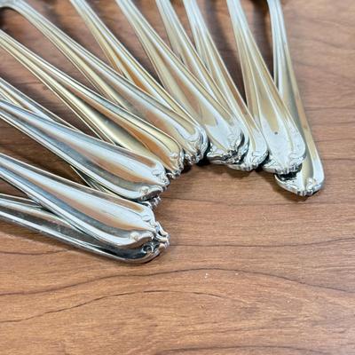 LOT 168K: Gorham 18/8 Stainless Steel Flatware Set