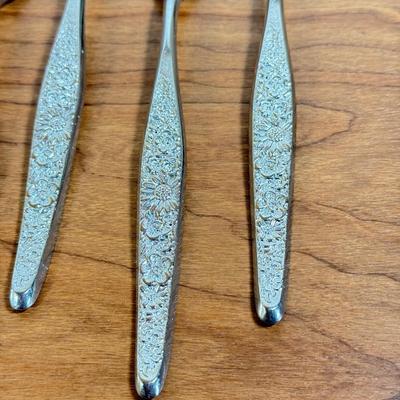 LOT 169K: Present Japan Marguertte Stainless Steel Flatware