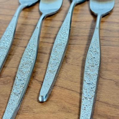 LOT 169K: Present Japan Marguertte Stainless Steel Flatware