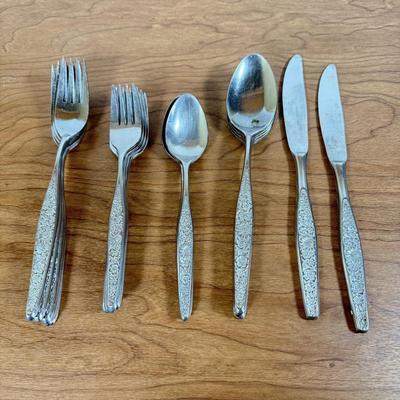 LOT 169K: Present Japan Marguertte Stainless Steel Flatware