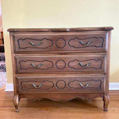 LOT 171L: Vintage Cherry Wood Bachelor's Chest