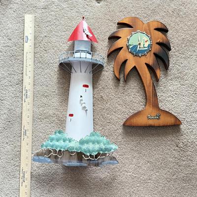 LOT 173F: Florida Palm Tree Wall Clock & 3D Metal Lighthouse Wall Art
