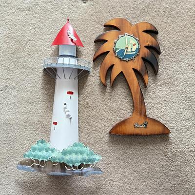 LOT 173F: Florida Palm Tree Wall Clock & 3D Metal Lighthouse Wall Art