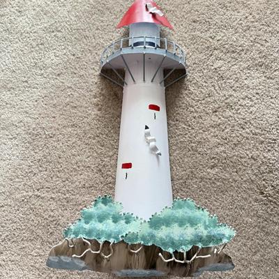 LOT 173F: Florida Palm Tree Wall Clock & 3D Metal Lighthouse Wall Art