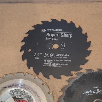 Circular Saw and Blades (WC-EL)