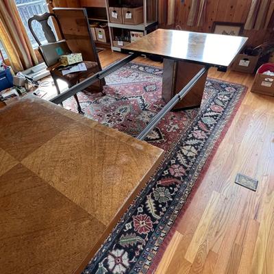 Mid Century Modern Expandable Dining Table (DR-RG)