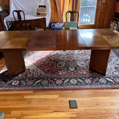 Mid Century Modern Expandable Dining Table (DR-RG)