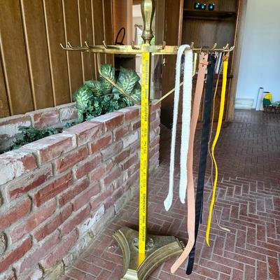 Brass belt stand