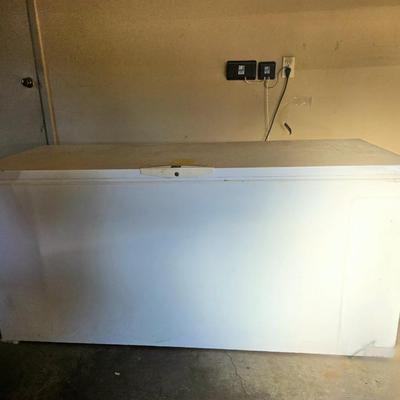 Deep freezer