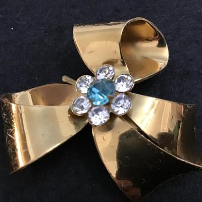 Cora Ribbon Rhinestone Brooch