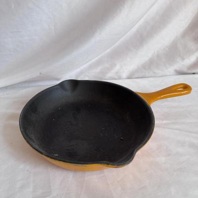 Le Creuset Enameled Cast Iron Skillets (K-DZ)