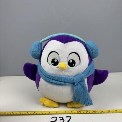 Arctic Friends Penguin