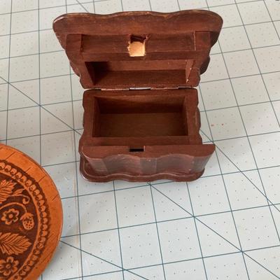 Baskets and box