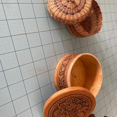 Sale Photo Thumbnail #542: Carved boxes and basket