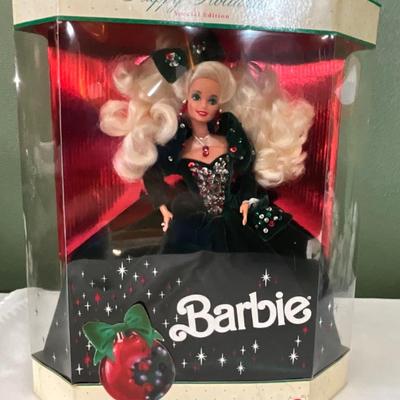 1991 Barbie Happy Holidays Special Edition Mint/Excellent Unopened
