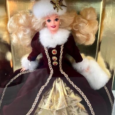 1996 Barbie Happy Holidays Special Edition Mint/Excellent Unopened