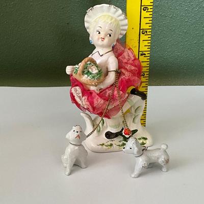 Vintage Lipper & Mann 50s Rare Girl w/poodles