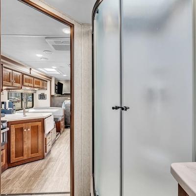 2020 Forest River SUNSEEKER 3270S Class C