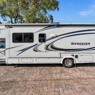 2020 Forest River SUNSEEKER 3270S Class C