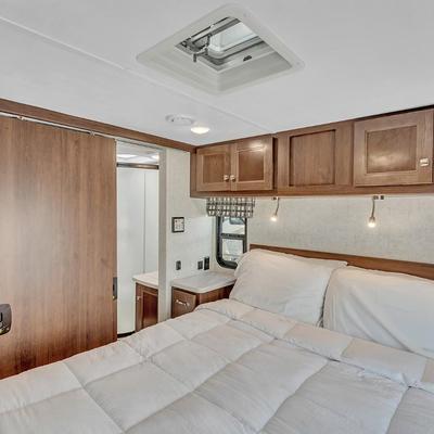 2020 Forest River SUNSEEKER 3270S Class C