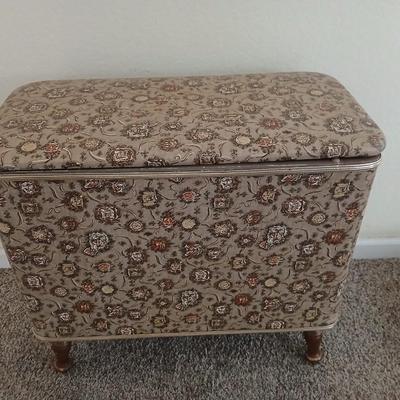 Vintage Burlington Hawkeye Mid Century Sewing Box Basket / Hamper with assortment of fabric and sewing patterns
