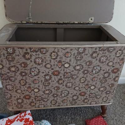 Vintage Burlington Hawkeye Mid Century Sewing Box Basket / Hamper with assortment of fabric and sewing patterns