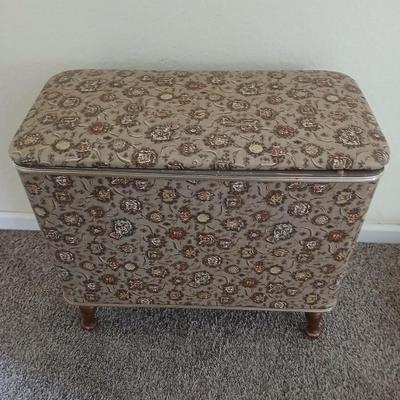 Vintage Burlington Hawkeye Mid Century Sewing Box Basket / Hamper with assortment of fabric and sewing patterns