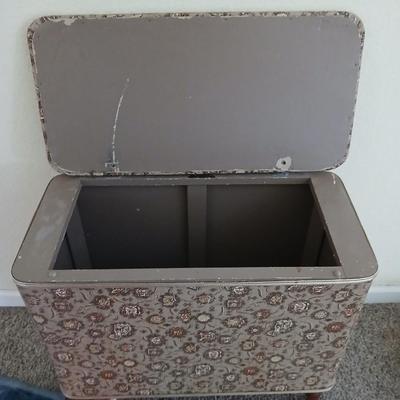 Vintage Burlington Hawkeye Mid Century Sewing Box Basket / Hamper with assortment of fabric and sewing patterns