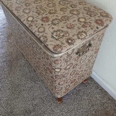 Vintage Burlington Hawkeye Mid Century Sewing Box Basket / Hamper with assortment of fabric and sewing patterns