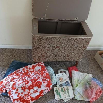 Vintage Burlington Hawkeye Mid Century Sewing Box Basket / Hamper with assortment of fabric and sewing patterns