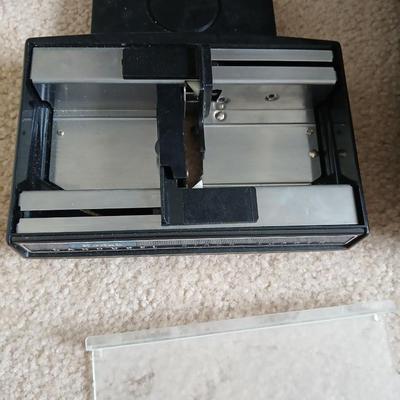 Kodak Carousel 750 Projector with accessories