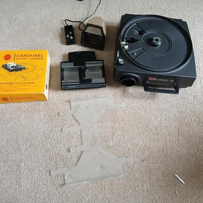 Kodak Carousel 750 Projector with accessories