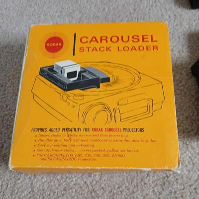 Kodak Carousel 750 Projector with accessories