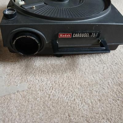 Kodak Carousel 750 Projector with accessories