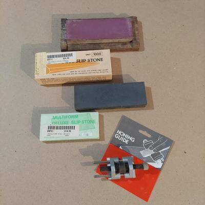 Honing Guide and Sharpening Stones (WM-BBL)