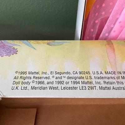 1995 Barbie Spring Blossom Avon Exclusive Mint/Excellent Condition, Box opened for picture.